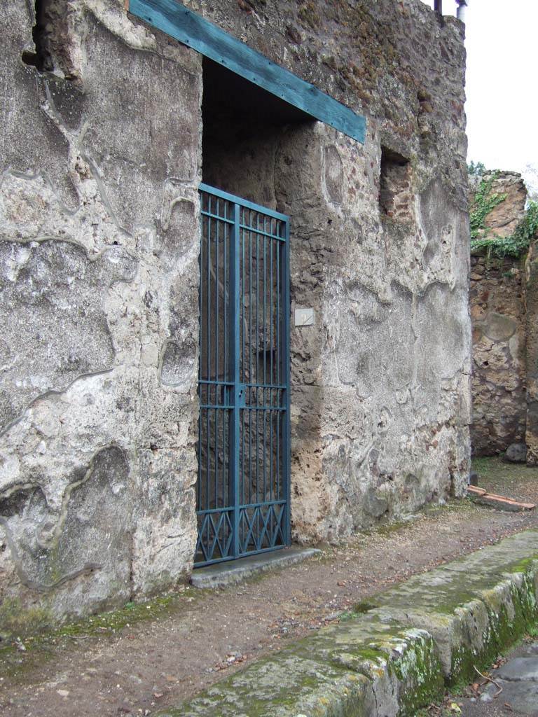 Vi Pompeii December Entrance Doorway